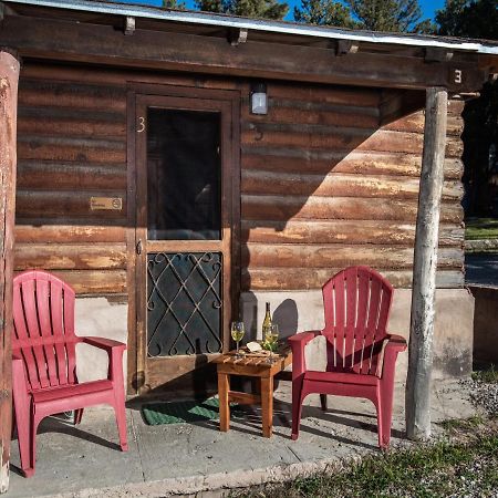 Apache Village 3, Queen Bed, Midtown, Sleeps 2 Ruidoso Exterior photo