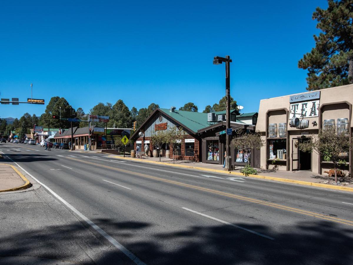 Apache Village 3, Queen Bed, Midtown, Sleeps 2 Ruidoso Exterior photo